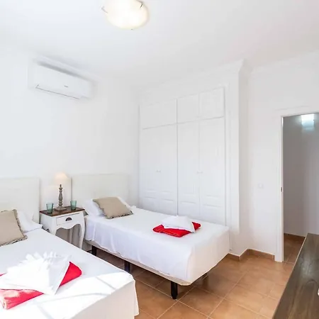 Salema Villa Playa Blanca