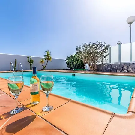 Villa Salema Playa Blanca